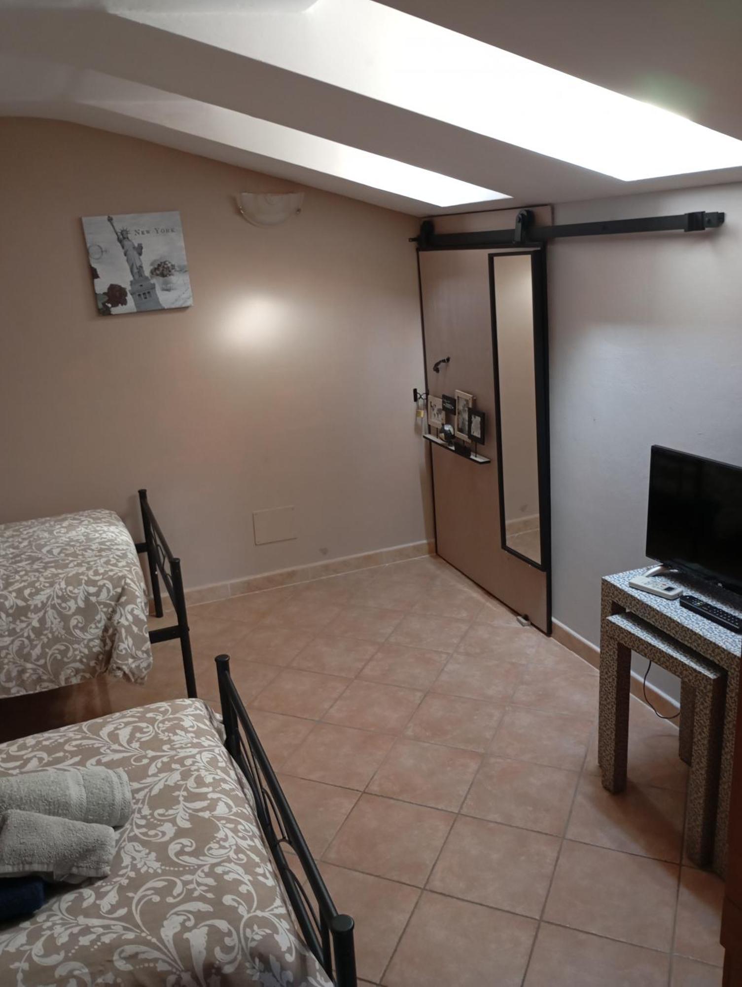 Enza-Home-In-Roma المظهر الخارجي الصورة